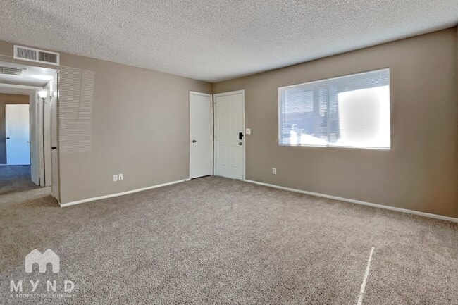 Building Photo - 11412 N 57th Dr