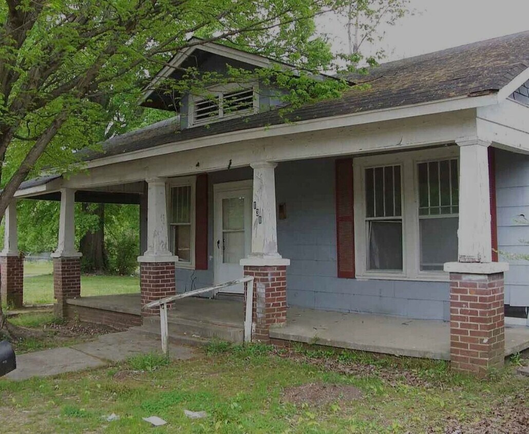 131 Lenoir Ave, Jackson, TN 38301 House Rental in Jackson, TN