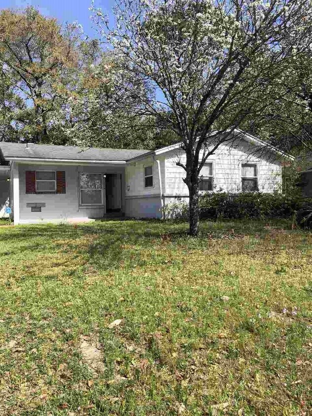 Primary Photo - 4516 E Montclair Rd