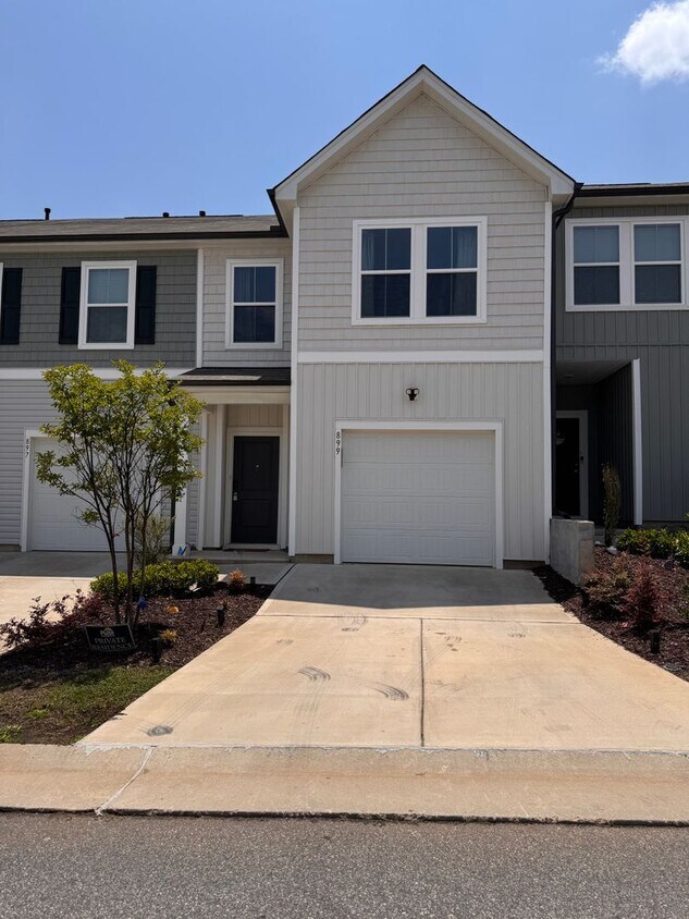 Primary Photo - 3BR 2.5BA Townhome