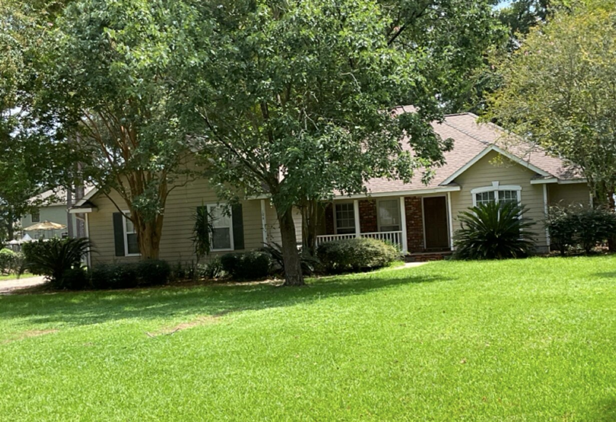 Foto principal - 4 Bed 2 Bath in Woodbine Available in Nove...