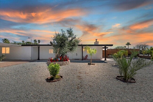 Foto del edificio - 32300 Shadow Mountain Ln