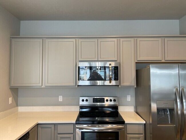 Foto del edificio - Roe Street Townhomes
