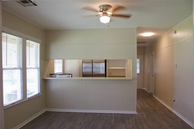 Building Photo - 3807 Chanterway St