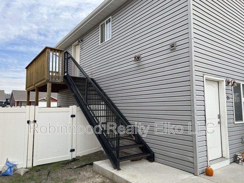 Foto principal - 279 Country Club Pkwy