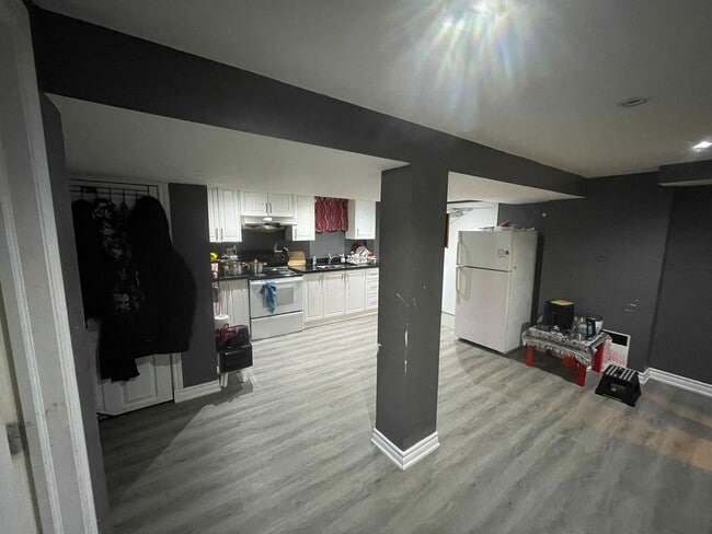 Building Photo - 1 Lyon Heights Rd