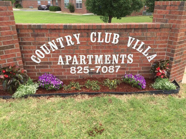 Foto del edificio - Country Club Villa Apartments