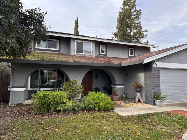 Building Photo - A Clean, Well-Sized Home With Solar in Woodland