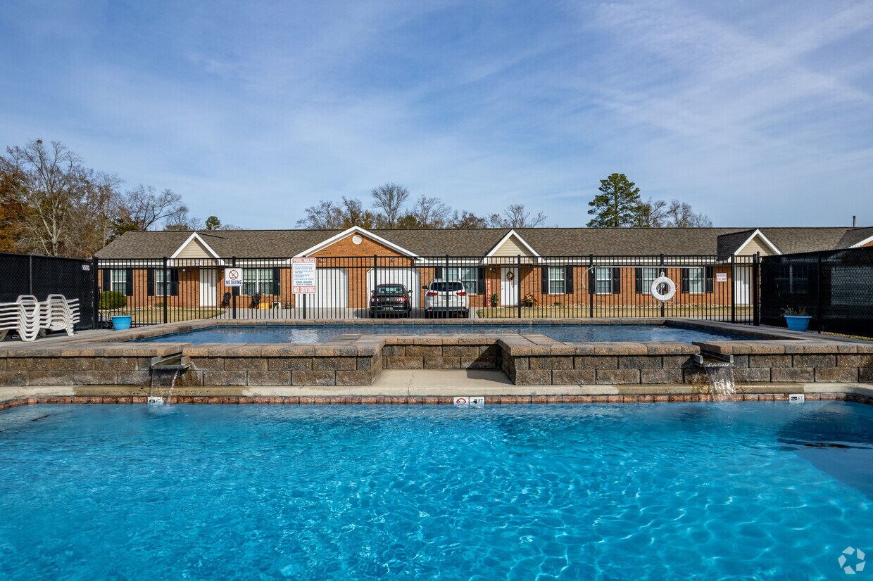 The Villages at Fort Town Apartments in Fort Oglethorpe, GA