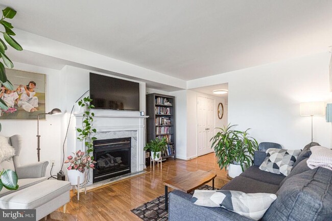 Photo - 2609 Douglass Rd SE Apartment