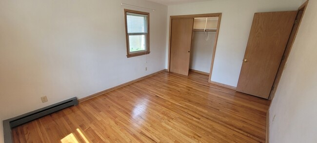 Building Photo - 926 High St