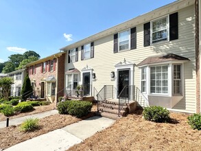 Building Photo - 3716 Greenes Crossing