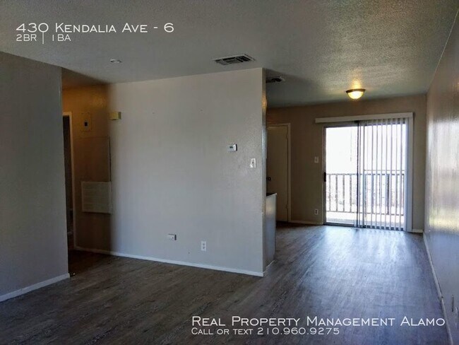 Building Photo - 430 Kendalia Ave