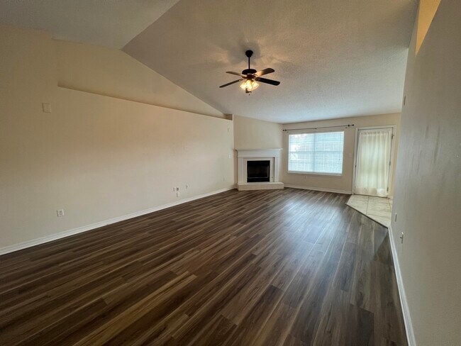 Foto del edificio - 6024 Appaloosa Way
