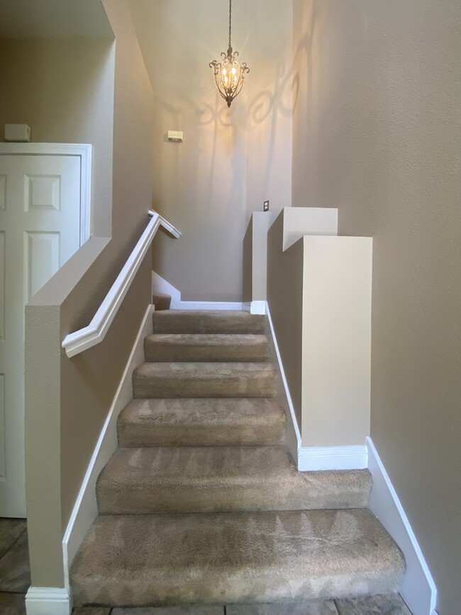 Building Photo - 10877 McPeak Ln