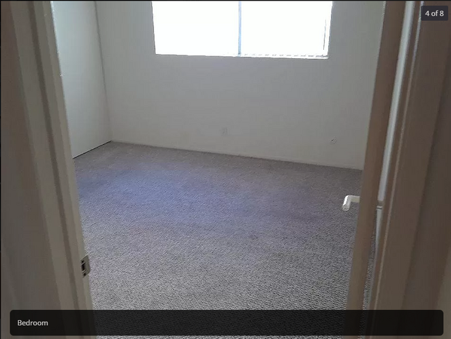 Bedroom - 811 Crenshaw Blvd