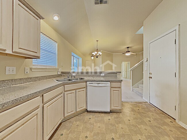 Foto del edificio - 1637 Myrtle Dr