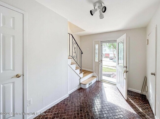 Foto del edificio - 57 E Stroud Ave