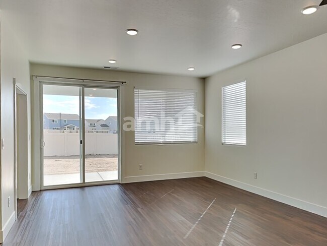 Building Photo - 9377 W Dove Creek St