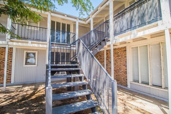 Building Photo - 1312 65th Dr.