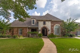 Building Photo - 1053 Sir Lancelot Cir