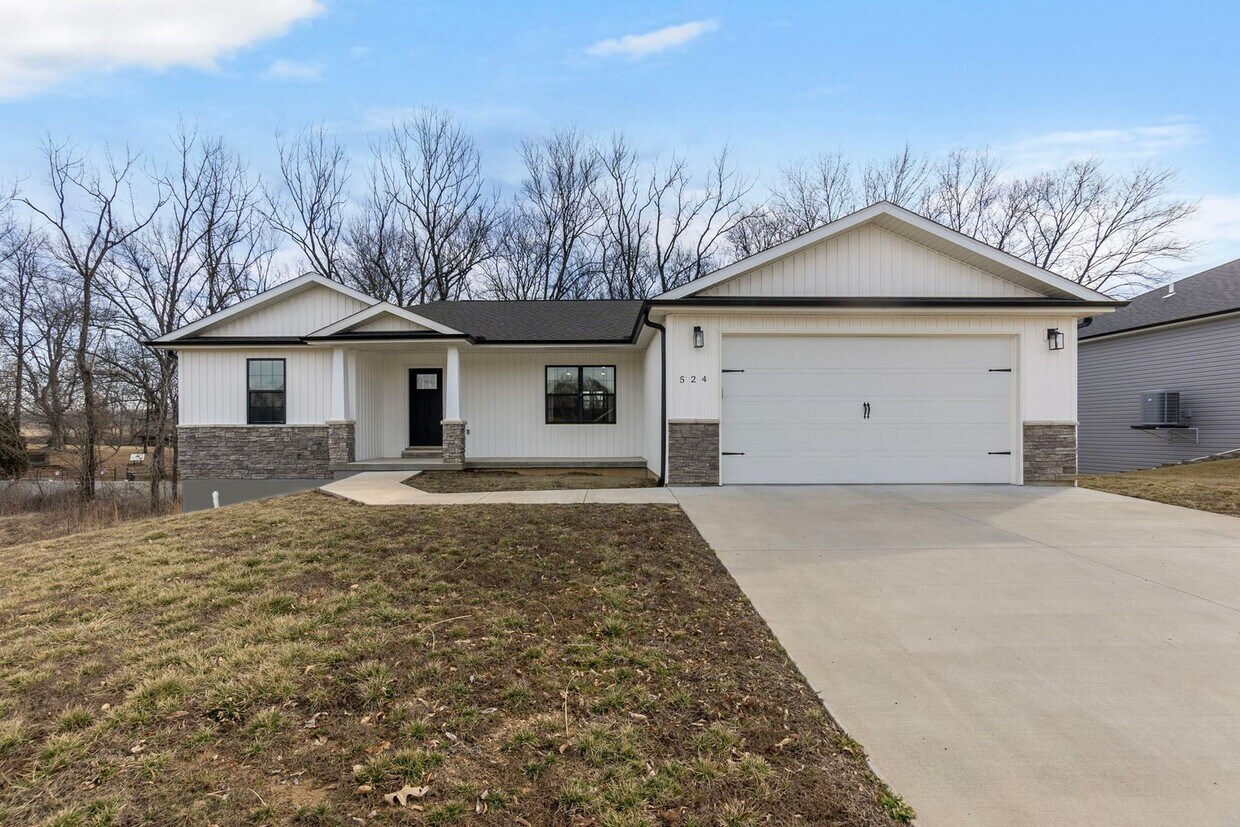 Primary Photo - Beautiful, Updated Home In Jackson