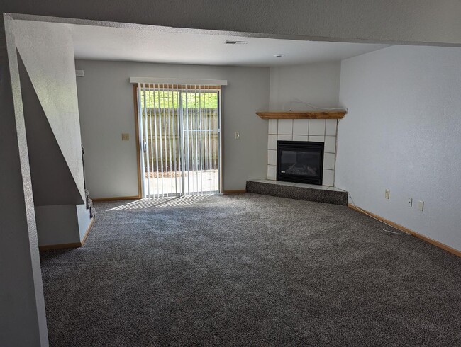 Building Photo - 530 NE Churchill St., Lees Summit (Jackson...