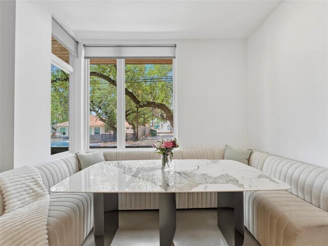 Foto del edificio - 2118 Brackenridge St