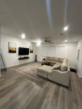 Building Photo - 2916 Tavern Dr