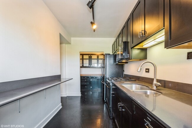 Building Photo - 4300 N Marine Dr