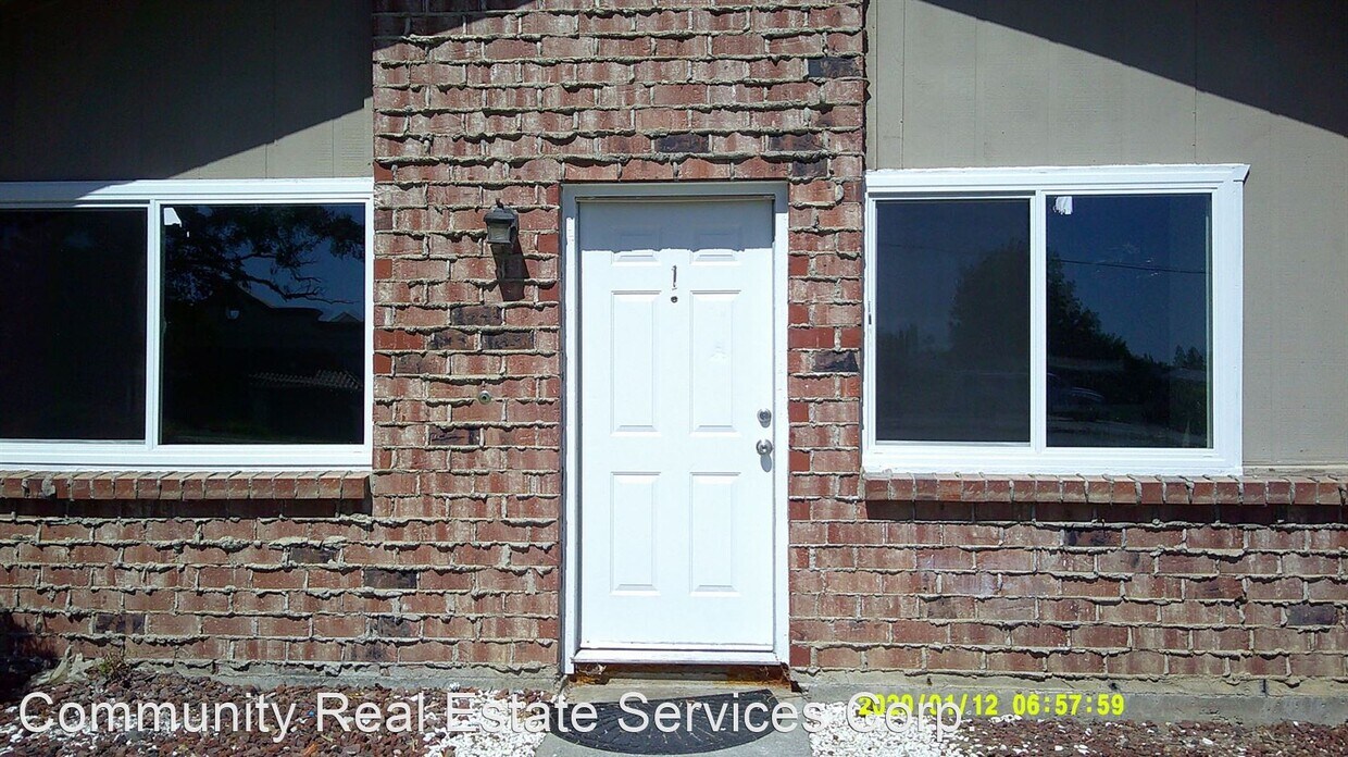 2 br, 1 bath House 1980 Peabody 1 Vacav... House Rental in