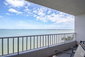 Building Photo - 5279 Isla Key Blvd S