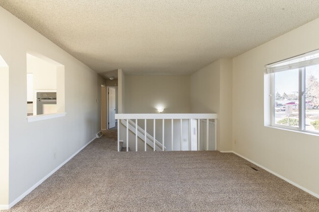 Building Photo - Newly Updated 3 Bed 2 Bath Home in North F...