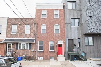 Building Photo - 2322 Memphis St