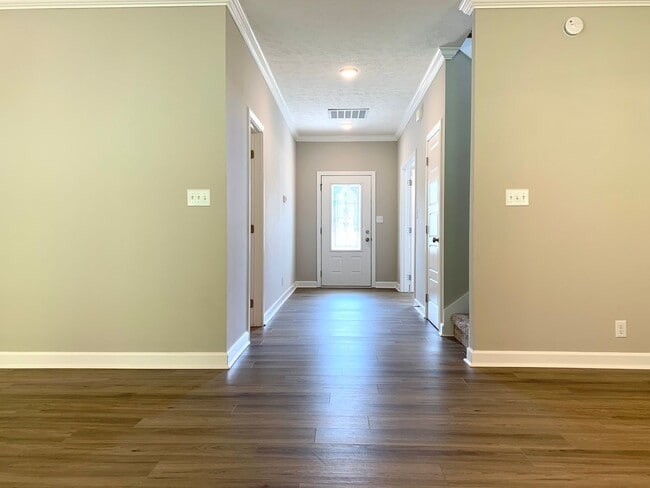 Building Photo - 1247 Highgrove Ln
