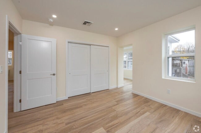 Foto del edificio - 141 Bridge St