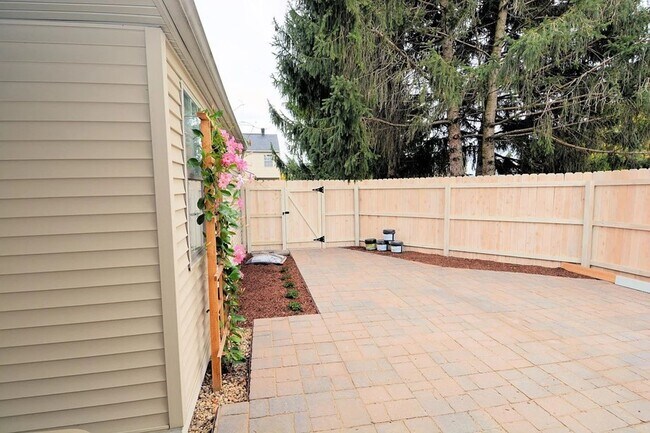 Building Photo - Safety and Comfort Many Renovations