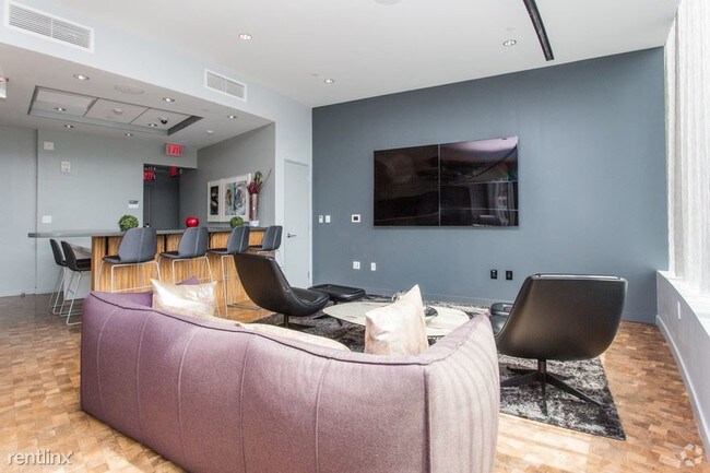 Building Photo - 1 br, 1 bath  - 129 Kingston St Unit 132