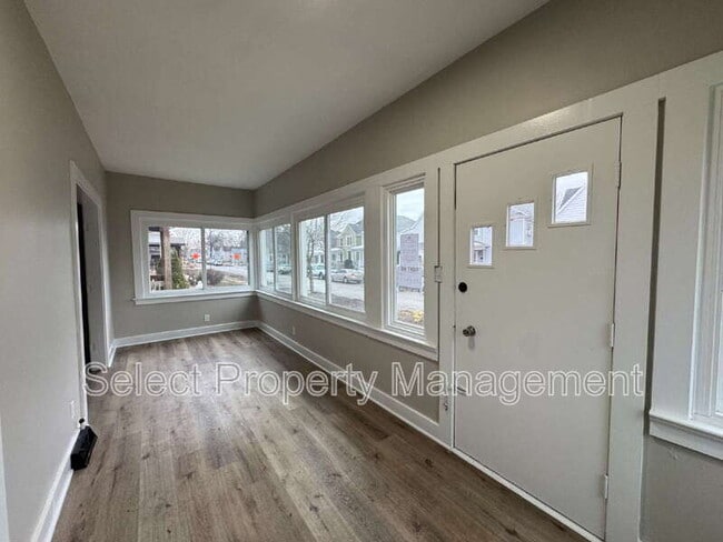 Foto del edificio - 930 3rd St