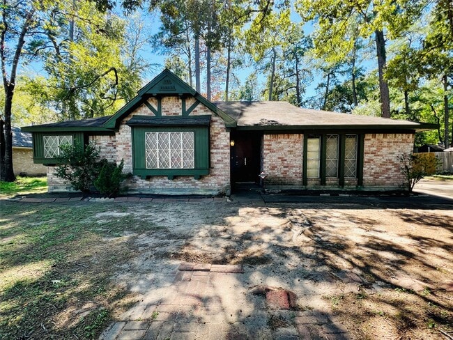 Building Photo - 422 Gamewood Dr