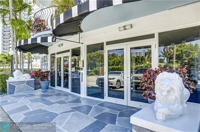 Foto del edificio - 3250 NE 28th St