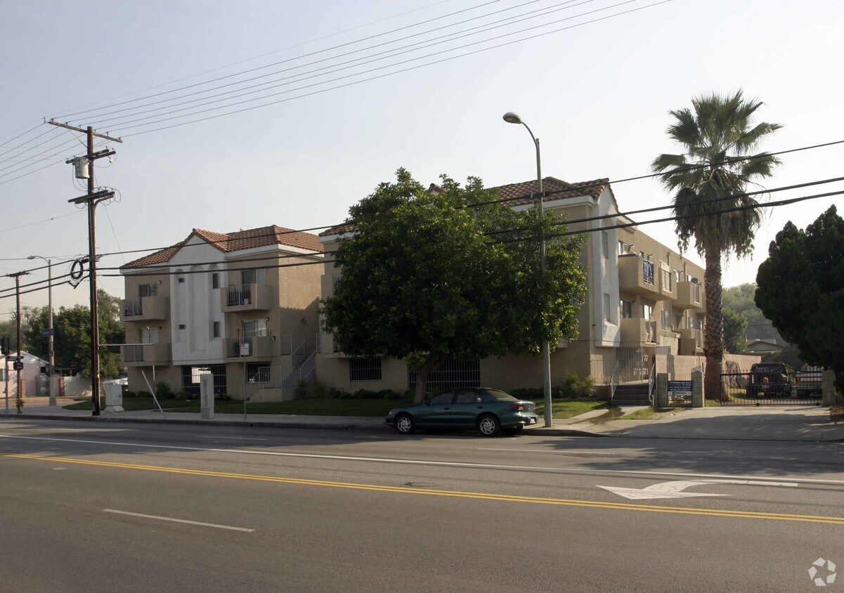 Foto del edificio - 7020 Coldwater Canyon Ave