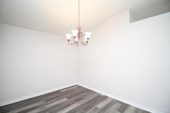 Building Photo - 2029 Shadow Lake Dr