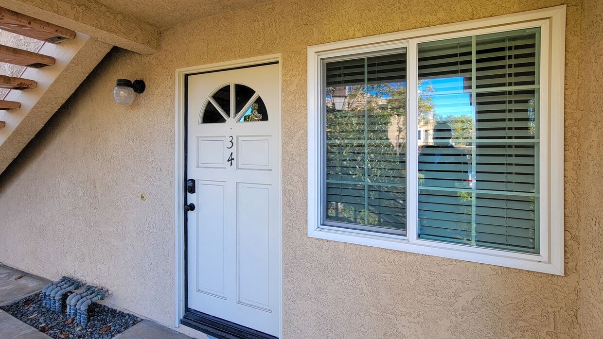 Primary Photo - 1 bedroom end unit in La Costa