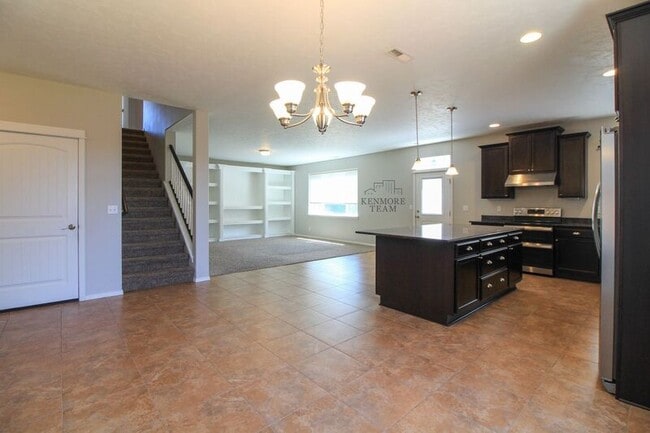 Foto del edificio - 727 Pinnacle Dr