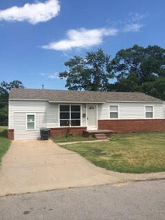 Primary Photo - 903 N Birch Ave