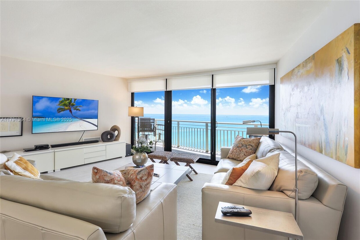 Foto principal - 3000 N Ocean Dr