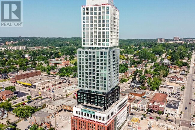 Building Photo - 39-2739 Mary St