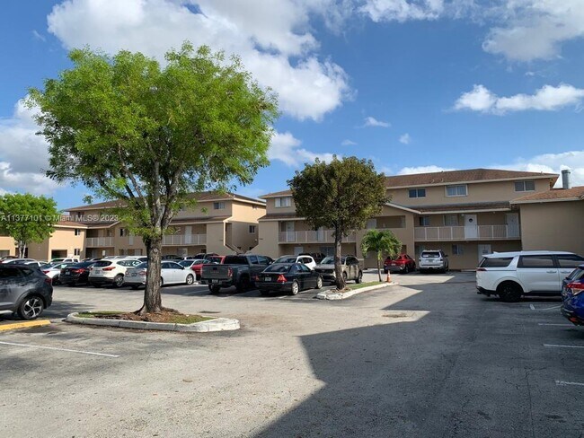 Building Photo - 7785 W 30th Ct
