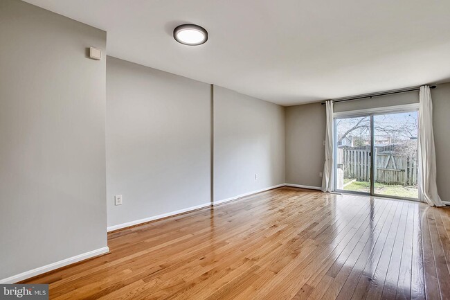 Building Photo - 6509 Brick Hearth Ct